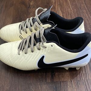 Nike Tiempo Soccer Cleat Beige/Light Gray